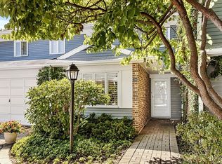 784 Green Bay Rd, Winnetka, IL 60093