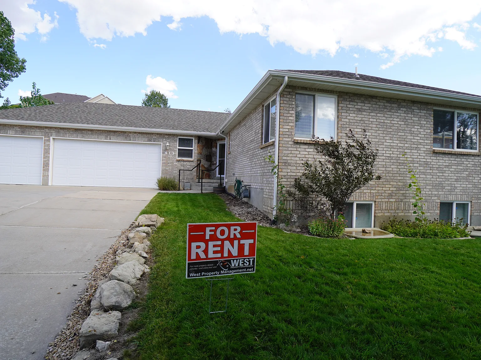 Must see home at 413 Old Farm Lane, Coalville!! — Photo 2