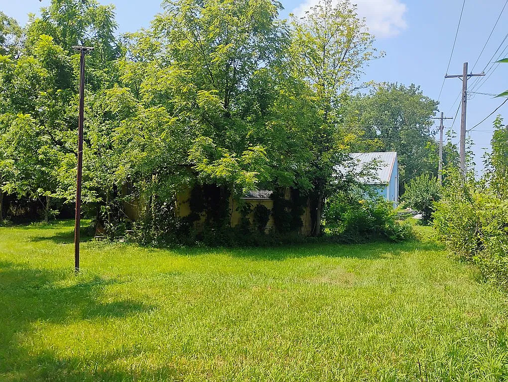 103 N 100 W photo 1