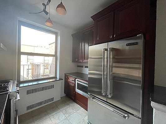 3rd image of 3240 Henry Hudson Pkwy E #7J