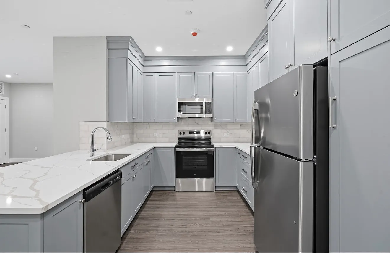 2 bed, 2300 sqft, $3,200 — Photo 4