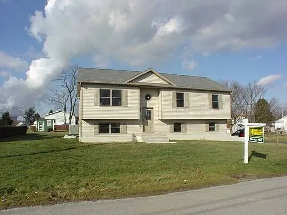 228 W Church Ave photo 1