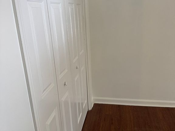 4th image of 305 Timber Creek Ln SW