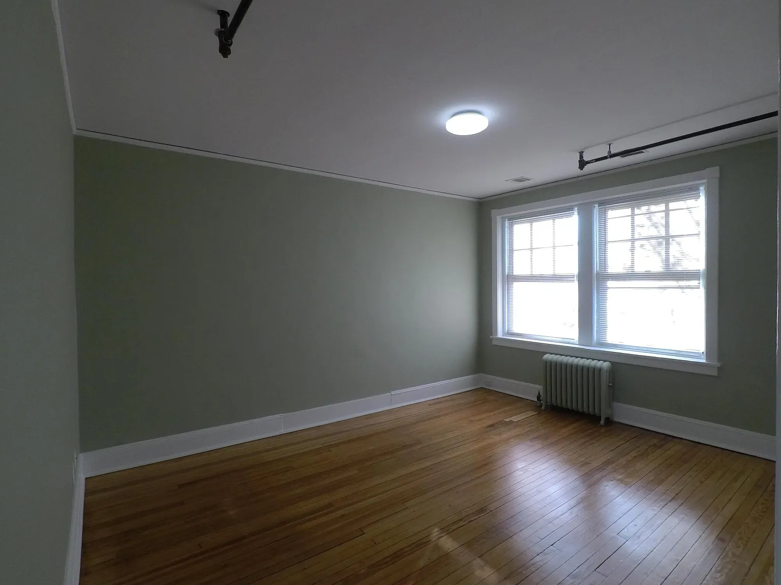2 bed, $3,950 — Photo 3