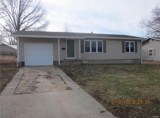 204 E Harrison Ave, Owensville, MO 65066