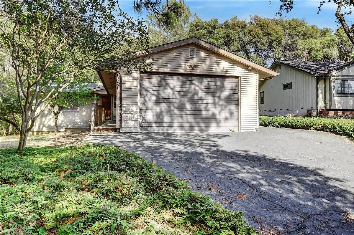 14251 Bristle Ct photo 1