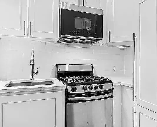 4th image of 210 E 31st St APT 1F