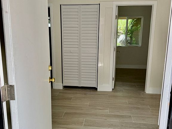3rd image of 1185 Zircon St Unit 1