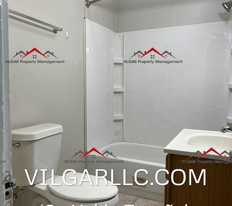 2nd image of 220 Conkey St #2F