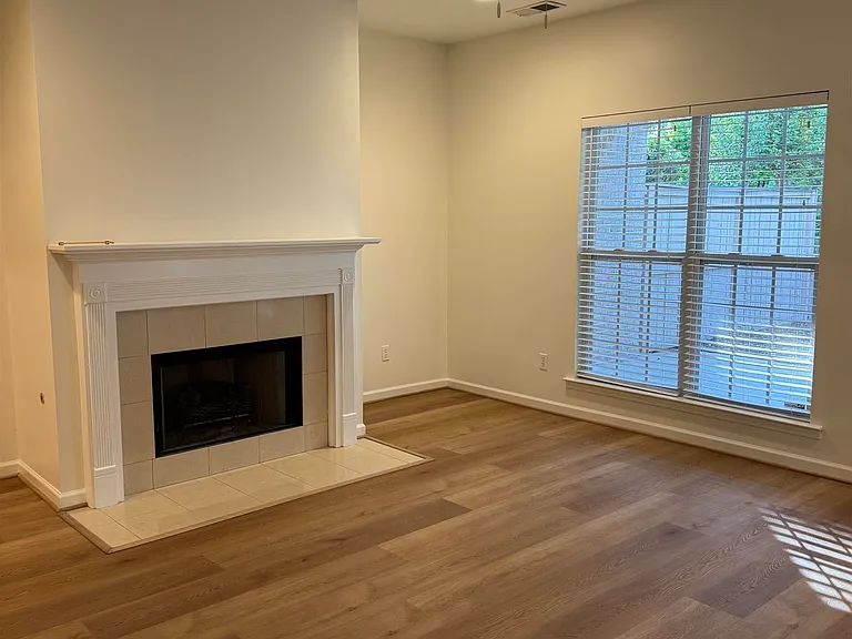 521 Reach Dr — Photo 3