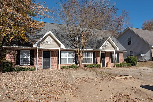 437-439 Taleeda Ct Photo 1