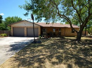 604 River Hills Dr, San Marcos, TX 78666