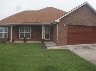 231 Edinburgh Dr, Lenoir City, TN 37771
