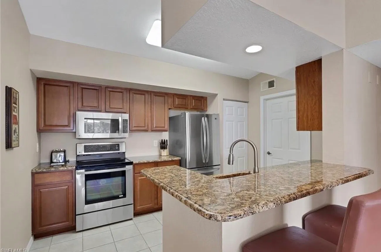 3 bed, 1314 sqft, $2,200 — Photo 3