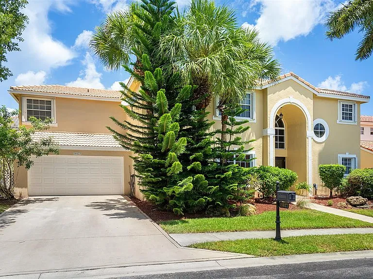 10627 Wheelhouse Cir — Photo 2