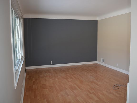 Spacious dining and living room