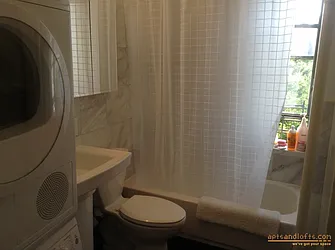 Rented by aptsandlofts.com