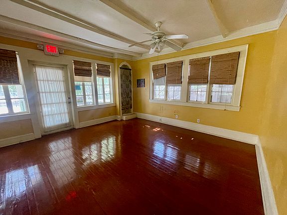 3rd image of 810 Central Ave #E