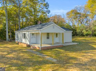 76 Campbell Dr, Hartwell, GA 30643