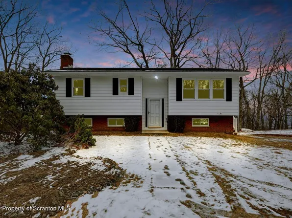 287 Lookout Dr, Scranton, PA 18504