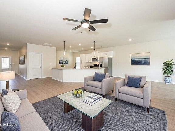 4th image of 149 Darter Ct