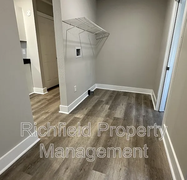 218 N Tacoma Ave — Photo 7