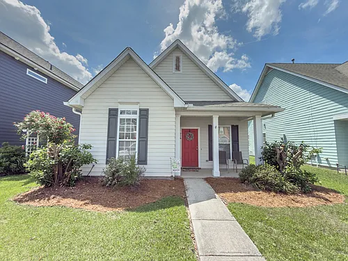 216 Dandelion St Photo 1