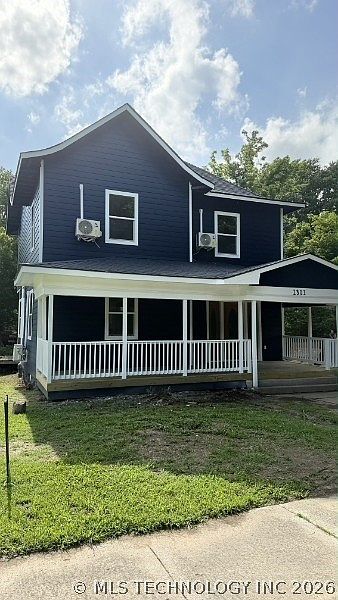 1st image of 1301 Summit St