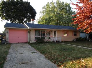 401 Garden Dr, Belvidere, IL 61008