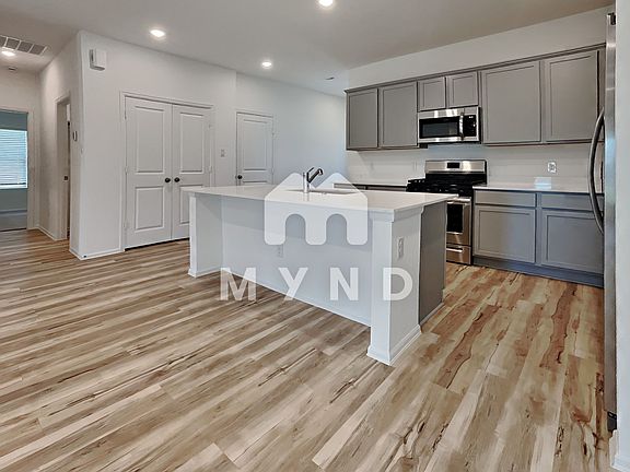 5th image of 4810 Jasmine Heather Ln