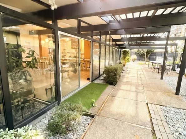 7628 SE 41st St, Mercer Island, WA 98040