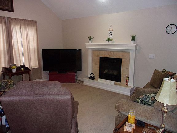 2nd image of 918 Franklin St