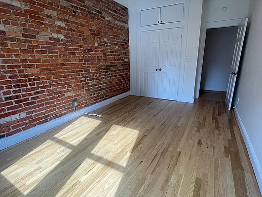 Rented by PMG Real Estate  | media 12