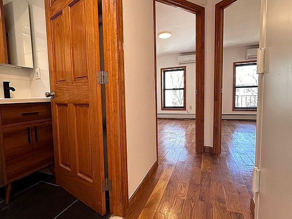 2nd image of 73 Lexington Ave APT 3