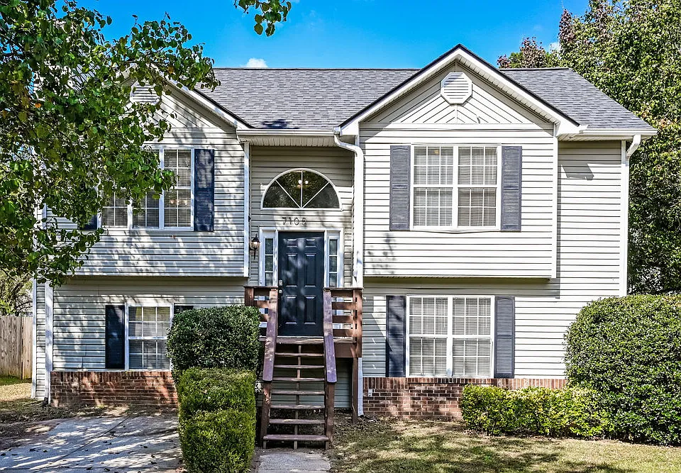 7105 E Village Ct