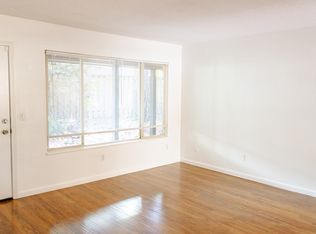 400-406 NE 63rd Ave #402, Portland, OR 97213