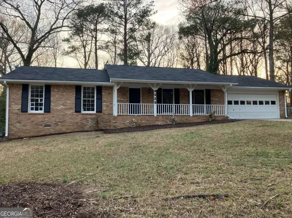 4525 Tudor Castle Dr, Decatur, GA 30035