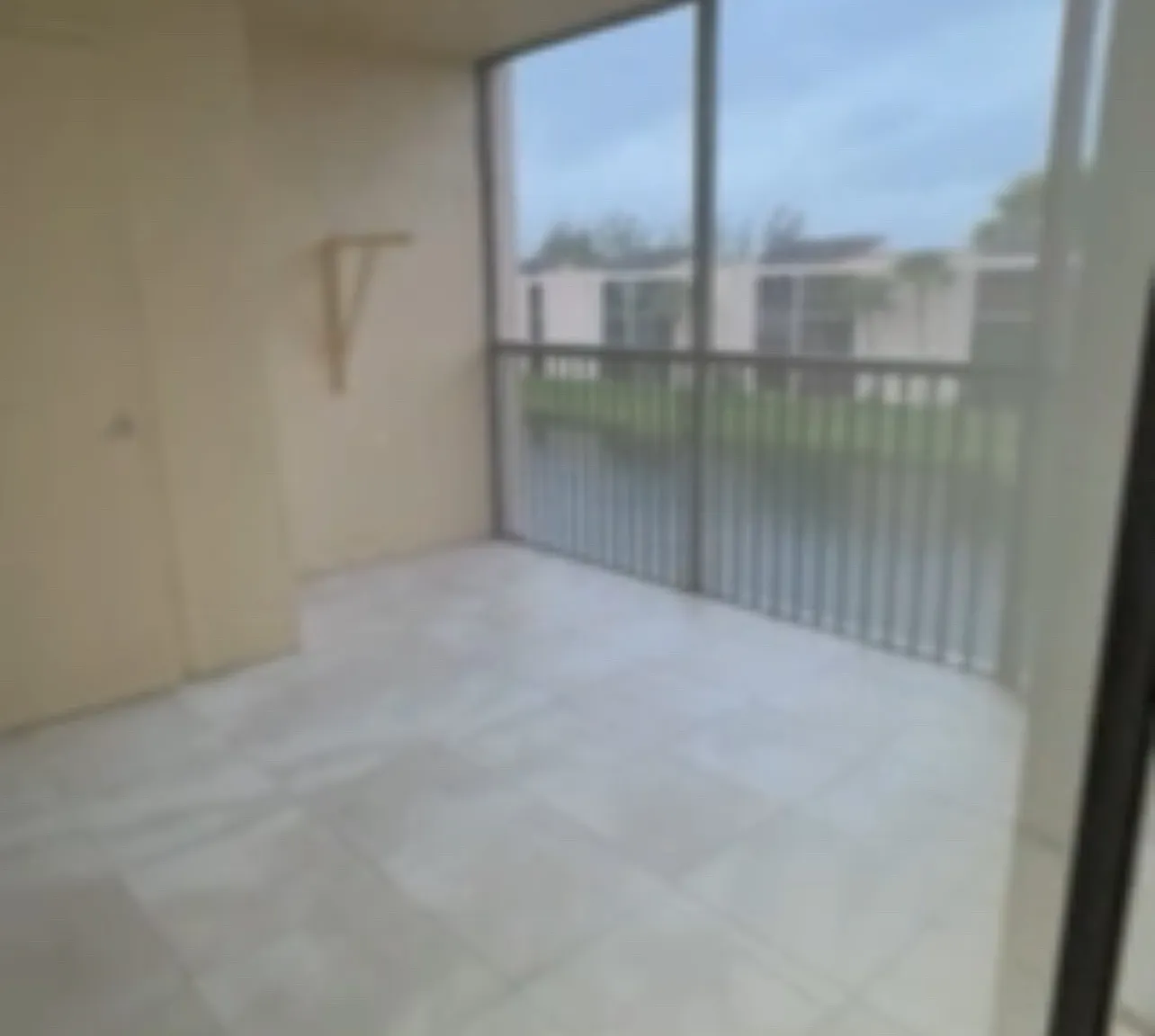 2 bed, 820 sqft, $1,895 — Photo 1
