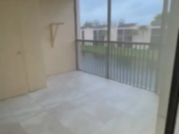 3396 Foxcroft Rd APT 210, Hollywood, FL 33025