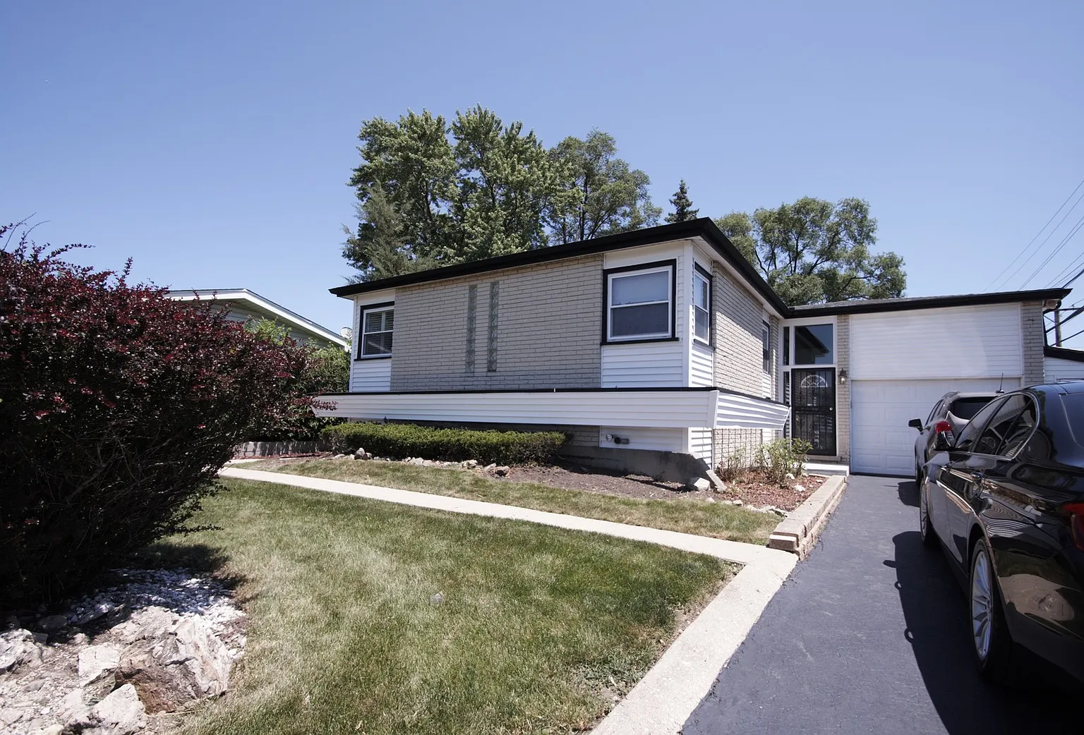 9731 N Huber Ln photo 1