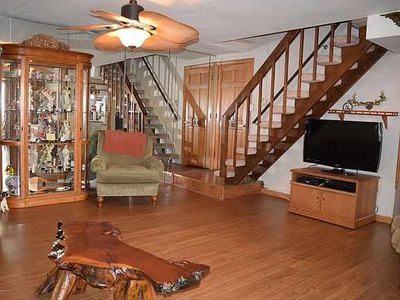 4th image of 28 Melissa St #76