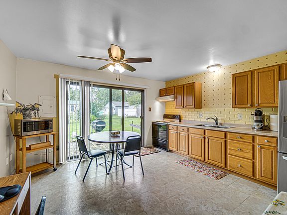 5th image of 632 Old Forge Rd