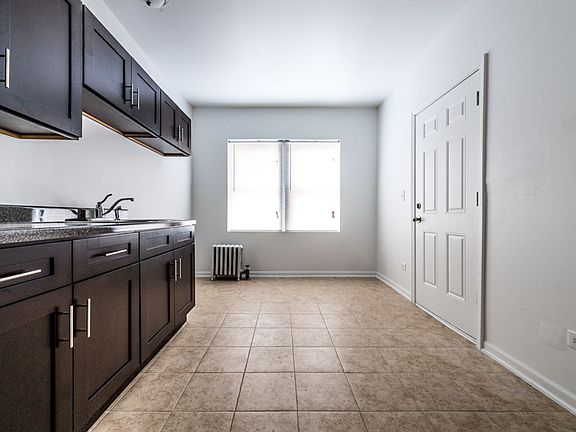 5th image of 1516 W 78th St #1520-3B