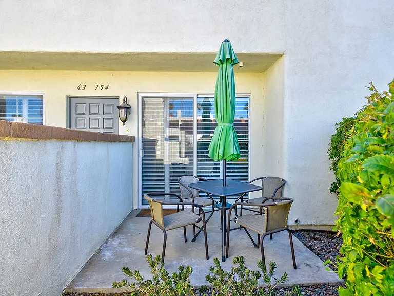 43754 Avenida Alicante — Photo 27