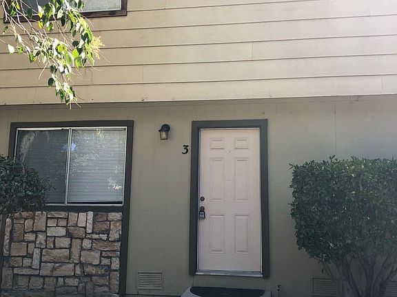 2nd image of 423 Bartlett Ave APT 2