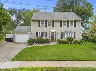 9 Fordham Rd, Somerset, NJ 08873