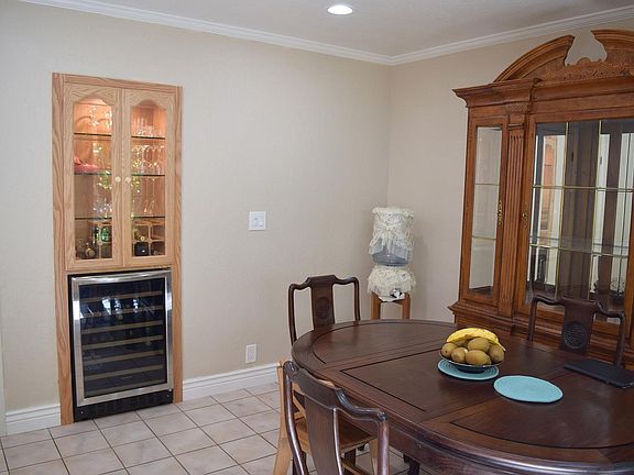 4th image of 1114 Del Cambre Dr
