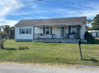 1922 Warden Spring Rd, Pulaski, VA 24301