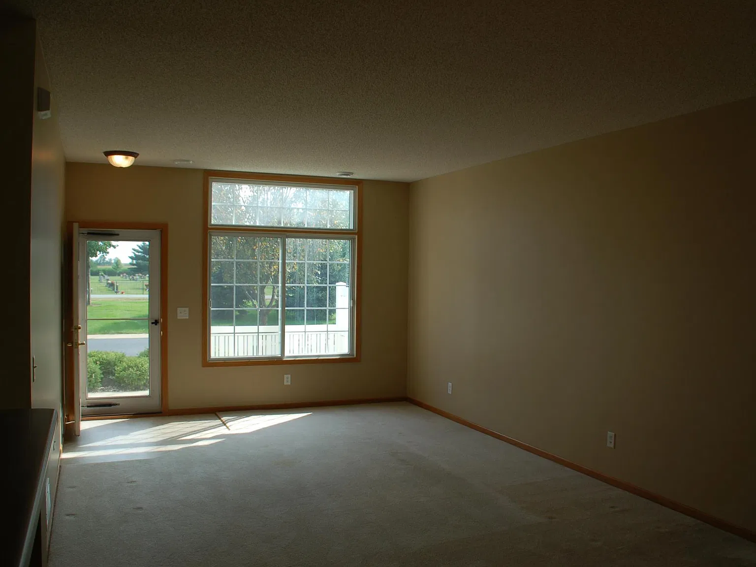 2 bed, 1450 sqft, $1,850 — Photo 4