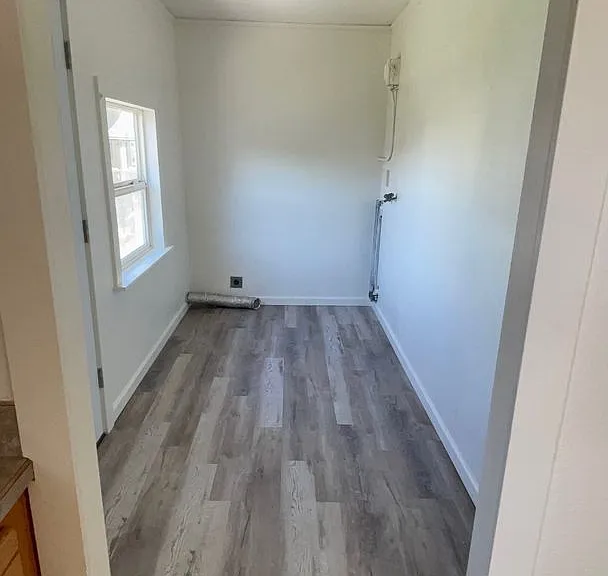 2134 White Ave — Photo 9
